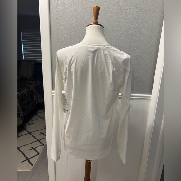 NWT Athleta Ultimate Train Top Size M - White - Picture 4 of 10